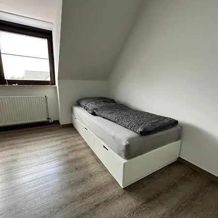 Modern, Geraeumig, Stylische In